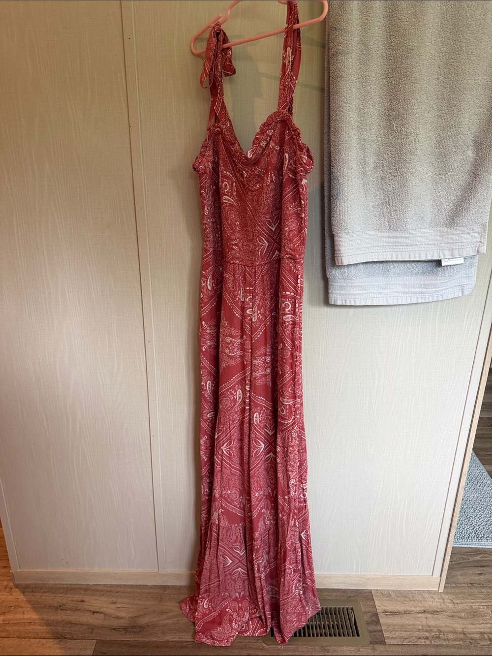 Jessica Simpson Dusty Red Paisley Maxi Dress with Tie Shoulders